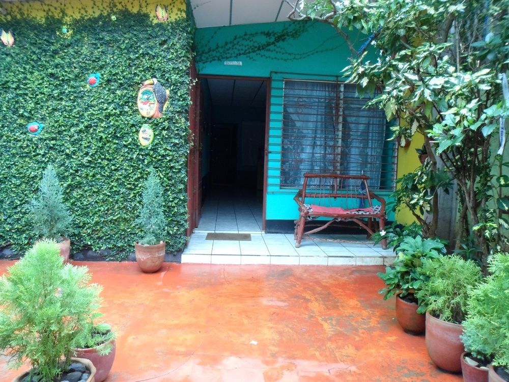 Hostal Nicaragua Guest House Managua Exterior photo