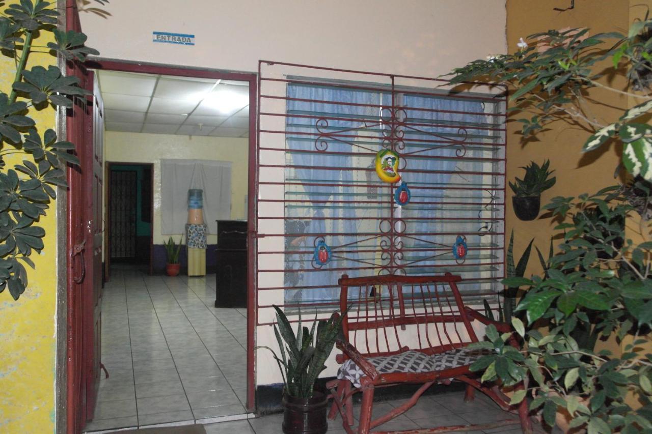 Hostal Nicaragua Guest House Managua Exterior photo